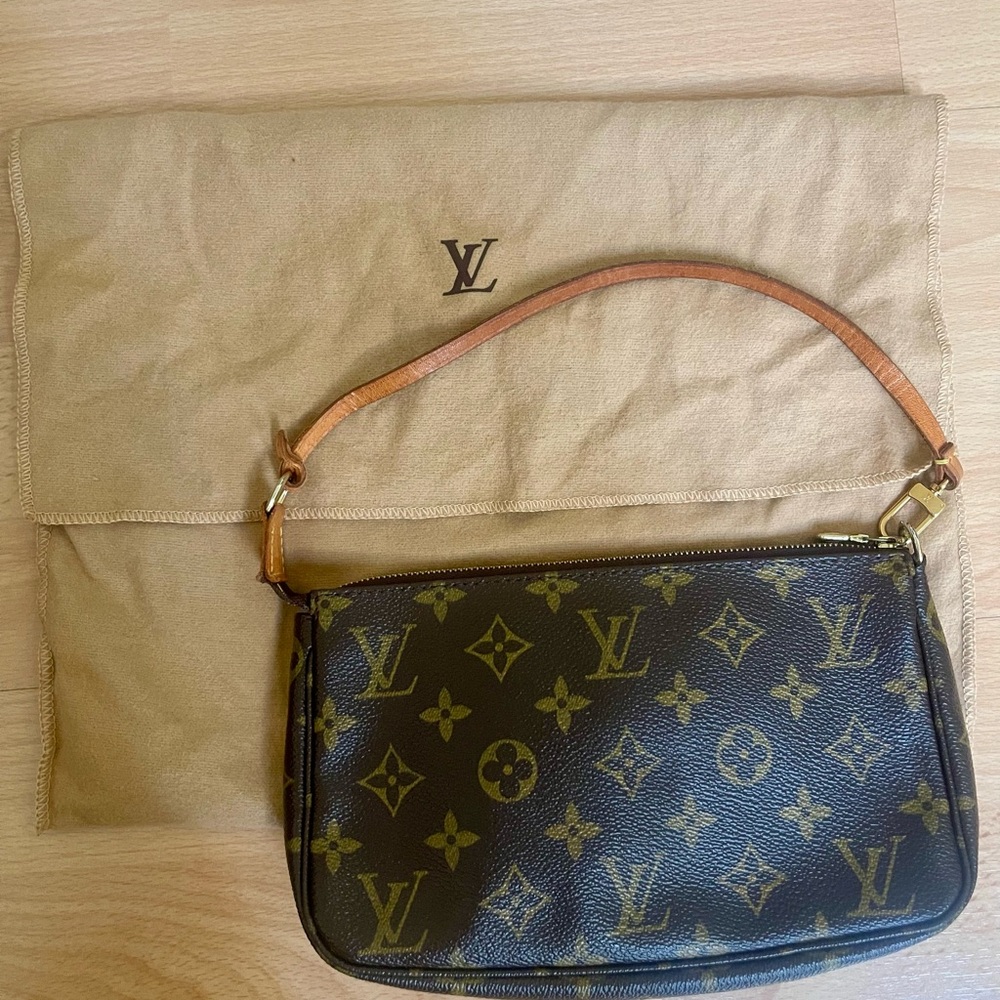 Louis Vuitton Monogram Pochette Accessories Handbag Purse Vintage